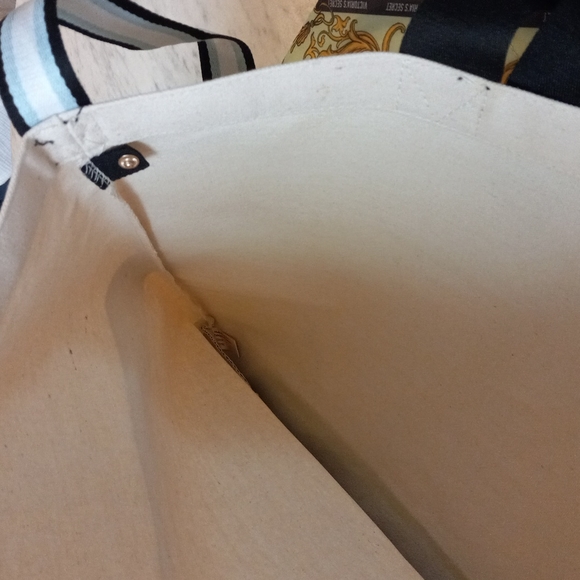 Victoria secret  bag - Picture 6 of 6